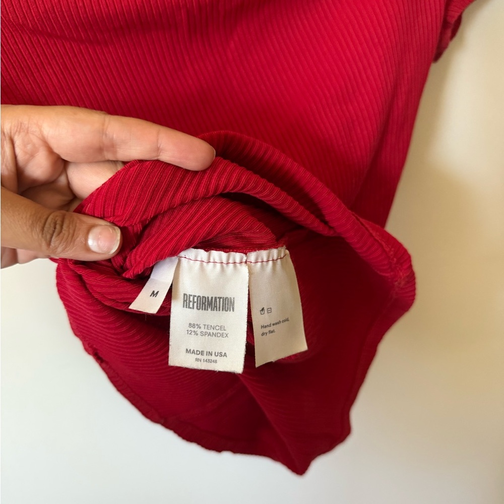 Reformation Vibrant Red Ribbed Top - Picture 4 of 6